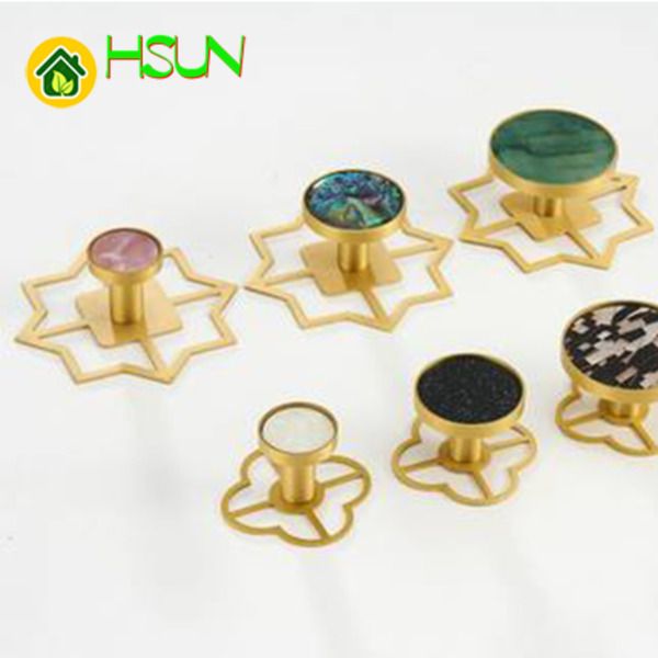 brass shell knob with flower base light luxury nordic wardrobe cabinet drawer rural furniture white gold handle pure copper
brass shell knob with flower base light luxury nordic wardrobe cabinet drawer rural furniture white gold handle pure copper