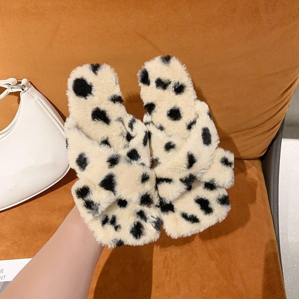 slippers shoes ladies' fur flip flops luxury slides flock slipers women leopard flat plush designer 2021 massage basic c, Black
slippers shoes ladies' fur flip flops luxury slides flock slipers women leopard flat plush designer 2021 massage basic c, Black