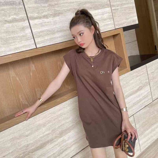 2022 factory wholesale new ce family summer hardware color contrast printing letter round neck show thin age reducing leisure medium long t-, White
2022 factory wholesale new ce family summer hardware color contrast printing letter round neck show thin age reducing leisure medium long t-, White