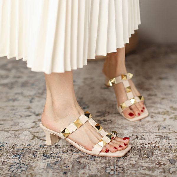 slippers 2789-8t sandals with large rivets for women's summer wear n0nx, Black
slippers 2789-8t sandals with large rivets for women's summer wear n0nx, Black