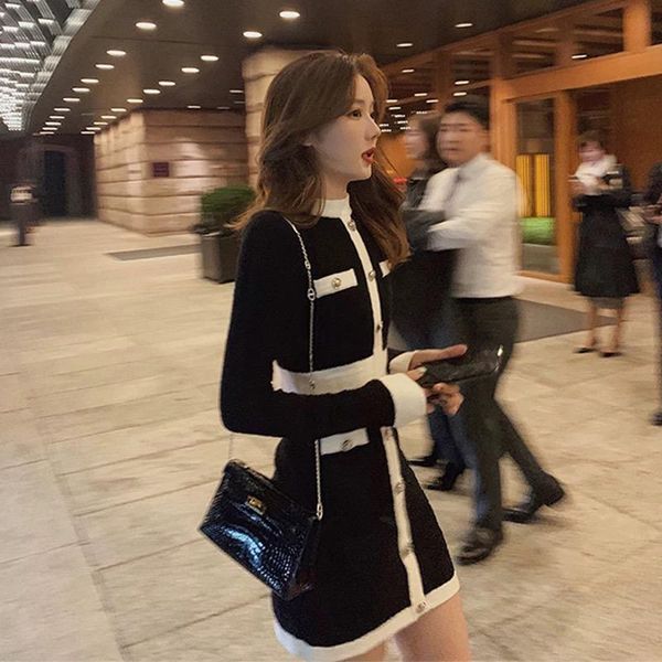 casual dresses 2021 autumn and winter women's dress small fragrance elegant knitted bottomed light cooked waist slim, Black;gray
casual dresses 2021 autumn and winter women's dress small fragrance elegant knitted bottomed light cooked waist slim, Black;gray