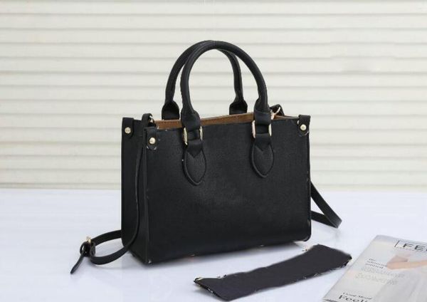 luxurys designers tote silk scarves shoulder bag leather handbags women female large capacity fashion evening shopping bags
luxurys designers tote silk scarves shoulder bag leather handbags women female large capacity fashion evening shopping bags