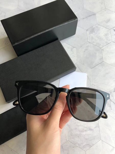 new gv7058 mens sunglasses men sun glasses women sunglasses fashion style protects eyes gafas de sol lunettes de soleil with box
new gv7058 mens sunglasses men sun glasses women sunglasses fashion style protects eyes gafas de sol lunettes de soleil with box