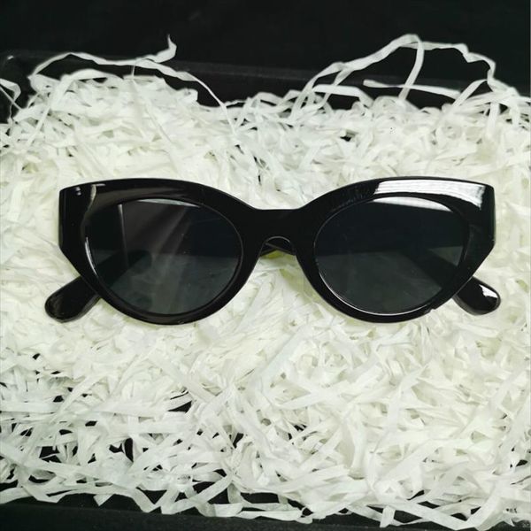 cute retro cat eye sunglasses women brand designer rectangle sun glasses gradient shades classic sunglass uv400, White;black
cute retro cat eye sunglasses women brand designer rectangle sun glasses gradient shades classic sunglass uv400, White;black