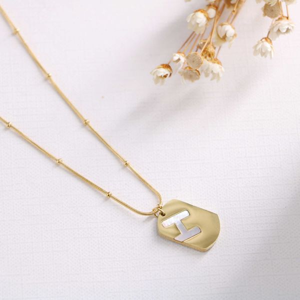 decorated titanium steel tag letter h inlaid with fritillaria letter smooth necklace clavicle chain fashion simple neutral style q0809, Silver
decorated titanium steel tag letter h inlaid with fritillaria letter smooth necklace clavicle chain fashion simple neutral style q0809, Silver