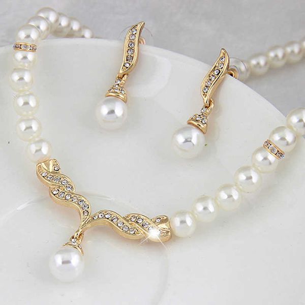 jewelry sets luxury designer bracelet creative gold color necklace + 1 pair earrings wedding bridal pearl set for women lady female, Black
jewelry sets luxury designer bracelet creative gold color necklace + 1 pair earrings wedding bridal pearl set for women lady female, Black
