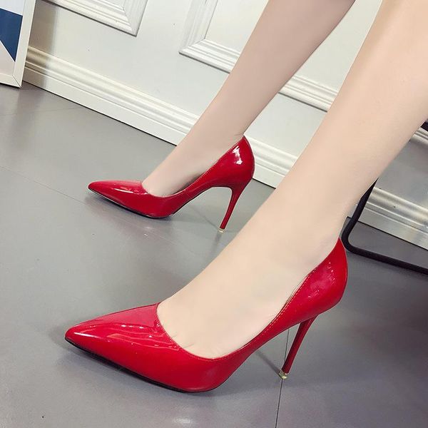 dress shoes single female 2021 slim heels hong kong fashion brand 10cm girls' pointed work black all-match red
dress shoes single female 2021 slim heels hong kong fashion brand 10cm girls' pointed work black all-match red