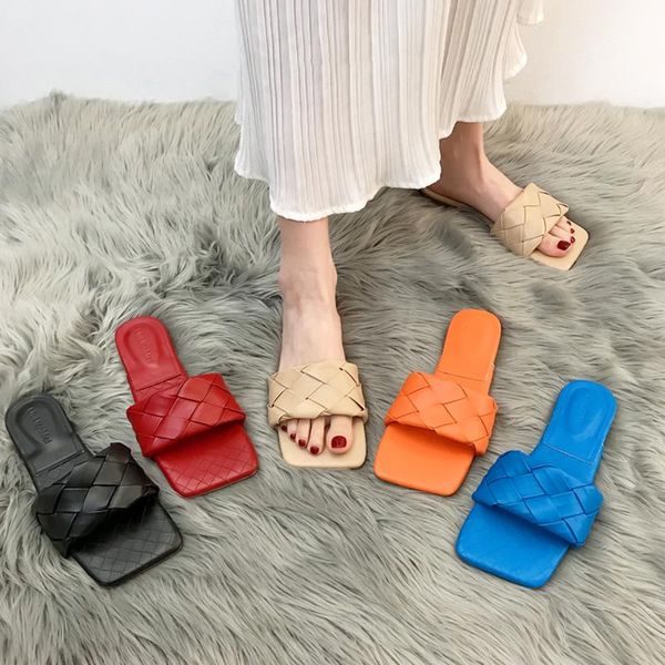 women slippers fashion weave leather beach slippers 2021 women summer outdoor square head black sandals slip-on woman slides
women slippers fashion weave leather beach slippers 2021 women summer outdoor square head black sandals slip-on woman slides