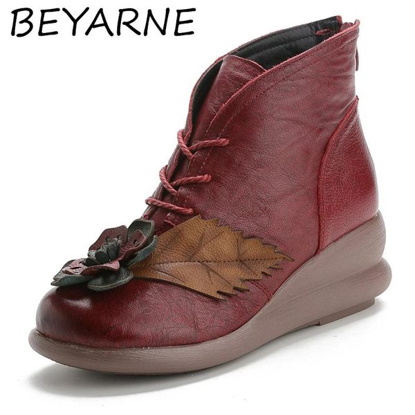 sandals beyarne2021 genuine leather women's ankle boots winter shoes with retro flower for woman vintage outdoor platform wedge, Black
sandals beyarne2021 genuine leather women's ankle boots winter shoes with retro flower for woman vintage outdoor platform wedge, Black