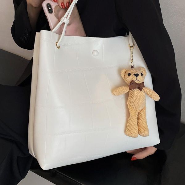 evening bags big white shoulder for women luxury soft leather handbags large bear decoration shopper bag stone pattern lady tote sac
evening bags big white shoulder for women luxury soft leather handbags large bear decoration shopper bag stone pattern lady tote sac