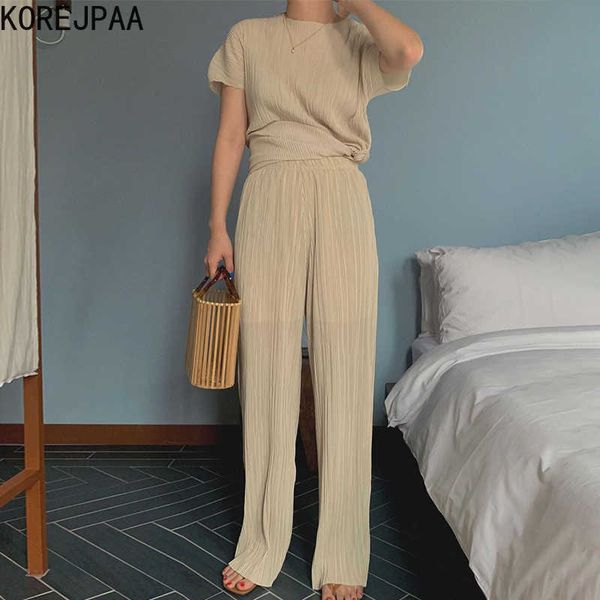 korejpaa women set summer french round neck pleated pit strip loose short-sleeved split shirt high-waisted wide-leg trouser 210526, White
korejpaa women set summer french round neck pleated pit strip loose short-sleeved split shirt high-waisted wide-leg trouser 210526, White