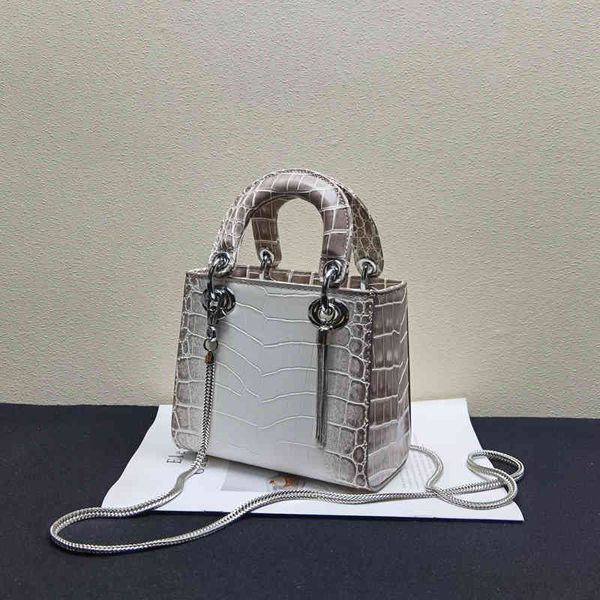 handbag bag women's 2021 korean fashion crocodile princess slung chain versatile tassel, Black;red
handbag bag women's 2021 korean fashion crocodile princess slung chain versatile tassel, Black;red