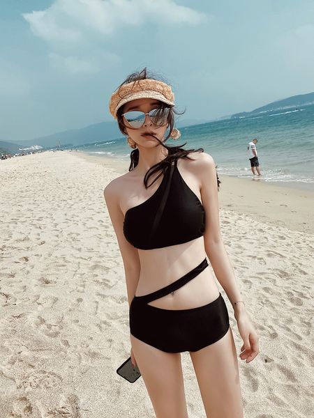 split two 2020 women's new piece korean bikini skirt style conservative flat angle small fragrance spring, White;black
split two 2020 women's new piece korean bikini skirt style conservative flat angle small fragrance spring, White;black