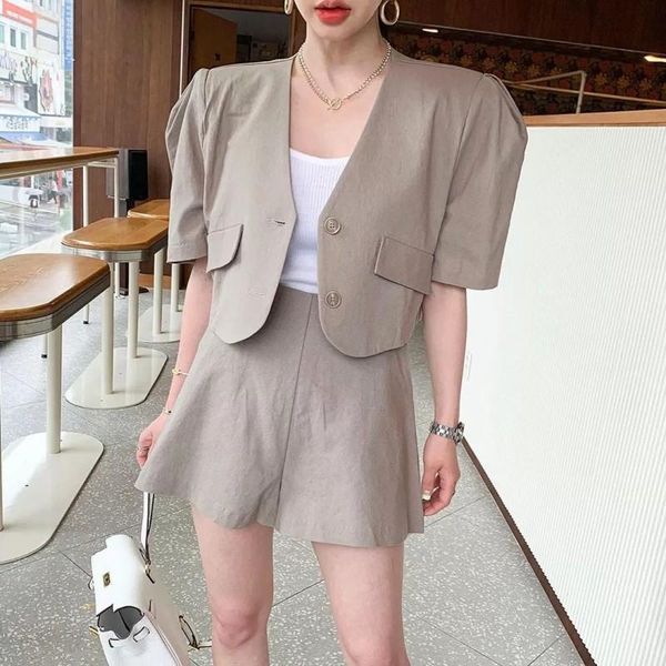women's tracksuits 2021 summer fashion women 2 piece sets v neck puff sleeve coat + high waist shorts suits, Gray
women's tracksuits 2021 summer fashion women 2 piece sets v neck puff sleeve coat + high waist shorts suits, Gray