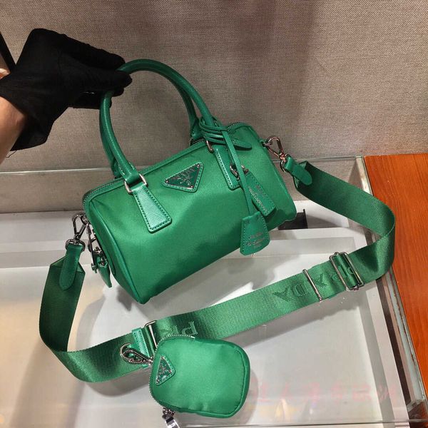 handbag women luxurys designers bags 2021 purses zhouzhoubao123 wallet purse crossbody bag totes three in one small cylinder sp
handbag women luxurys designers bags 2021 purses zhouzhoubao123 wallet purse crossbody bag totes three in one small cylinder sp