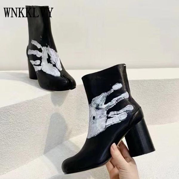 boots 2021 real leather short for women black thick heel split toe shoes leisure ankle botas runway western cowboy
boots 2021 real leather short for women black thick heel split toe shoes leisure ankle botas runway western cowboy