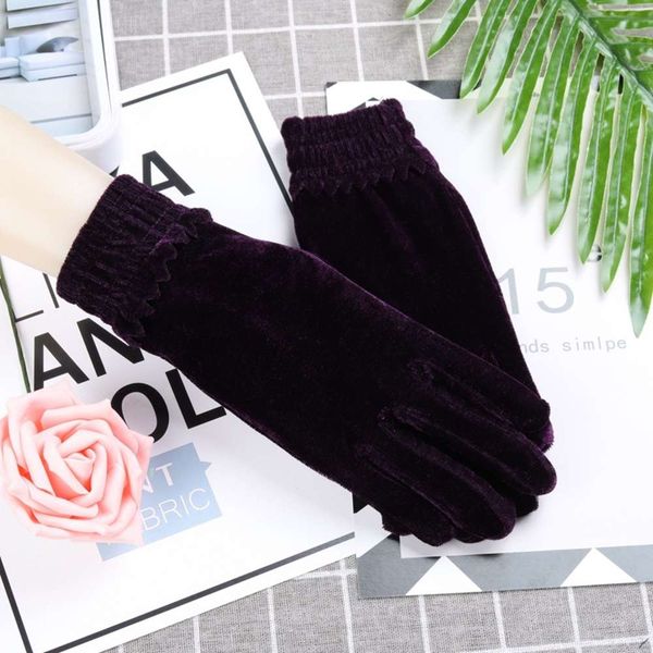 gloves spring and autumn winter women' single-layer thin driving warm skin care fashion dance golden velvet, Blue;gray
gloves spring and autumn winter women' single-layer thin driving warm skin care fashion dance golden velvet, Blue;gray