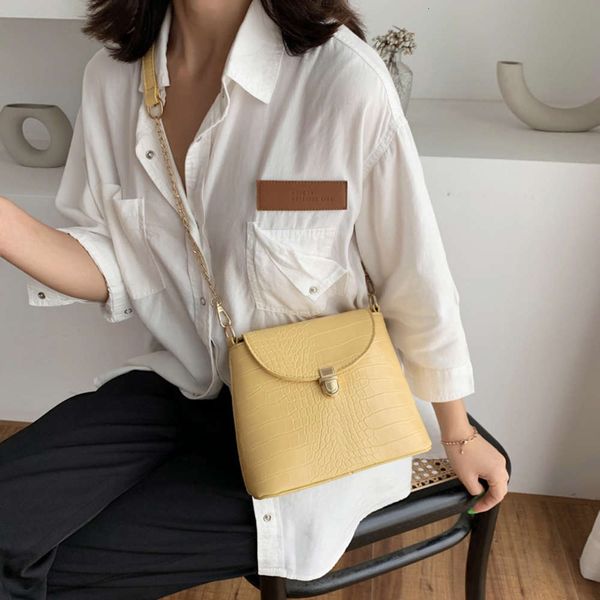 hbp french women's 2021 fashion new alligator cross with fashionable texture armpit shoulder bag
hbp french women's 2021 fashion new alligator cross with fashionable texture armpit shoulder bag
