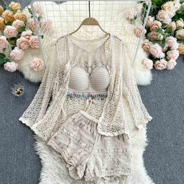 vacation style women's retro lace hollow crocheted camisole high waist shorts + three-piece coat swimsuit 210525, White
vacation style women's retro lace hollow crocheted camisole high waist shorts + three-piece coat swimsuit 210525, White