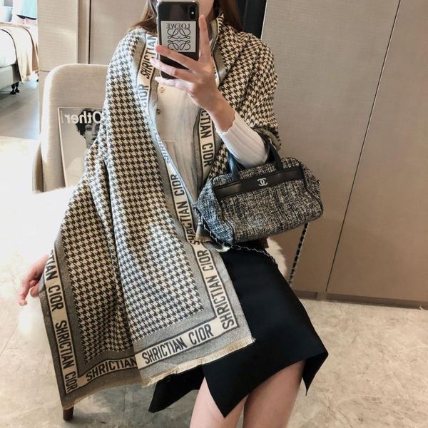 scarves 2021 printed horse pashmina blanket cashmere scarf wraps brand shawls star print winter women and designer cape thick warm, Blue;gray
scarves 2021 printed horse pashmina blanket cashmere scarf wraps brand shawls star print winter women and designer cape thick warm, Blue;gray