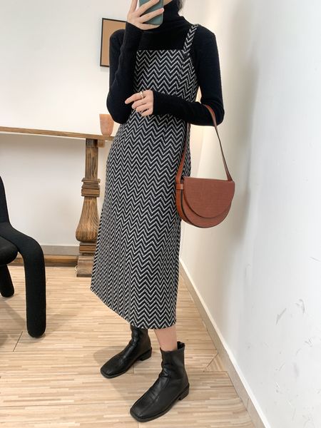 new temperament retro french autumn hepburn thin style suspend female skirt mid-length line waist slimming dress 934t, Black;gray
new temperament retro french autumn hepburn thin style suspend female skirt mid-length line waist slimming dress 934t, Black;gray