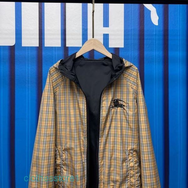 brand bbr coat 2022 spring summer war horse pattern spirit guy double-sided jacket male student trend loose versatile, Black;brown
brand bbr coat 2022 spring summer war horse pattern spirit guy double-sided jacket male student trend loose versatile, Black;brown