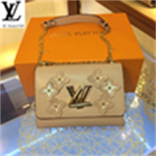 brand designer luxury 961a m53762 beige floral wicker ripple shoulder bag women handbags iconic bags handles shoulder bags totes cross b, Red;black
brand designer luxury 961a m53762 beige floral wicker ripple shoulder bag women handbags iconic bags handles shoulder bags totes cross b, Red;black