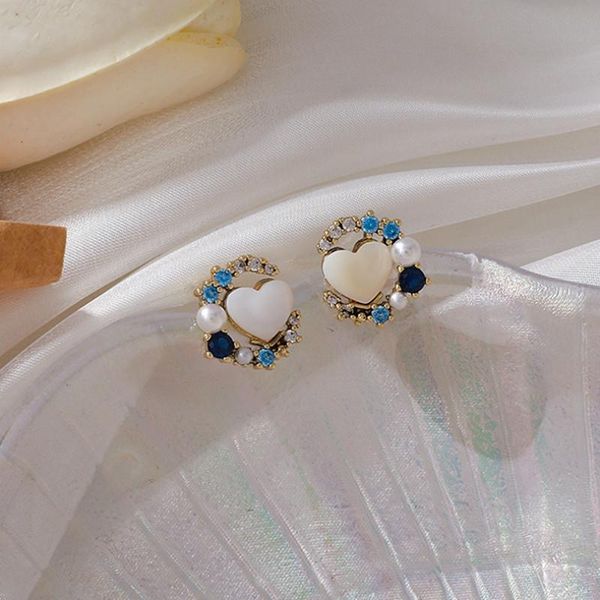 stud 2021 arrival trendy round acrylic retro simple blue crystal love shell pearl earrings for women fshion sweet jewelry, Golden;silver
stud 2021 arrival trendy round acrylic retro simple blue crystal love shell pearl earrings for women fshion sweet jewelry, Golden;silver