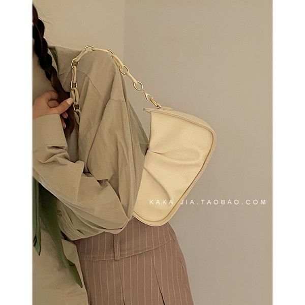 evening bags chain shoulder bag 2021 summer mini brands pleated underarm designer handbags luxury crossbody for women bolsa feminina
evening bags chain shoulder bag 2021 summer mini brands pleated underarm designer handbags luxury crossbody for women bolsa feminina