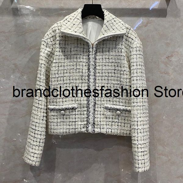 women's jackets fashion classic white black check tweed jacket women silver yarn binding lapel zip-up short coat lady 2021 autu, Black;brown
women's jackets fashion classic white black check tweed jacket women silver yarn binding lapel zip-up short coat lady 2021 autu, Black;brown