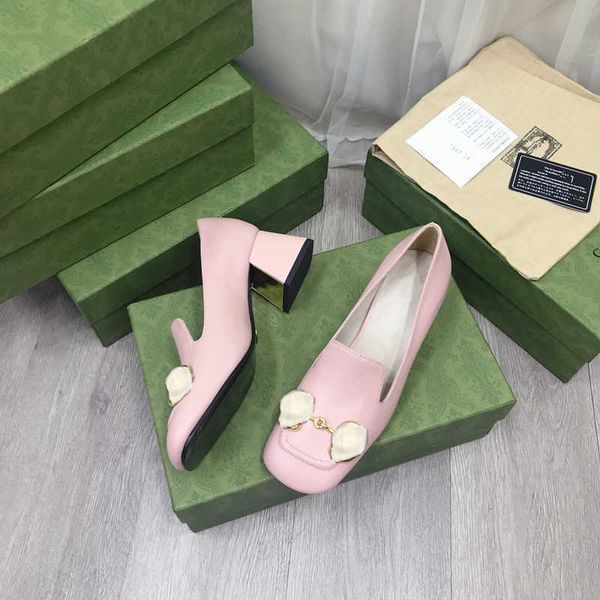 2021 spring and summer latest women's famous brand formal shoes handbag designer customized luxury metal buckle generous high-heeled, Black
2021 spring and summer latest women's famous brand formal shoes handbag designer customized luxury metal buckle generous high-heeled, Black