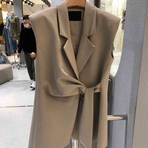 nomikuma spring sleeveless blazer vest lace up elegant korean vests coat causal turn-down collar women jackets 6e659 210819, Black;white
nomikuma spring sleeveless blazer vest lace up elegant korean vests coat causal turn-down collar women jackets 6e659 210819, Black;white