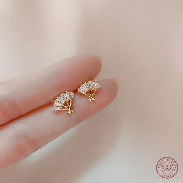 stud 925 sterling silver chinese simple pavé crystal folding fan earrings women light luxury temperament party jewelry gift, Golden;silver
stud 925 sterling silver chinese simple pavé crystal folding fan earrings women light luxury temperament party jewelry gift, Golden;silver