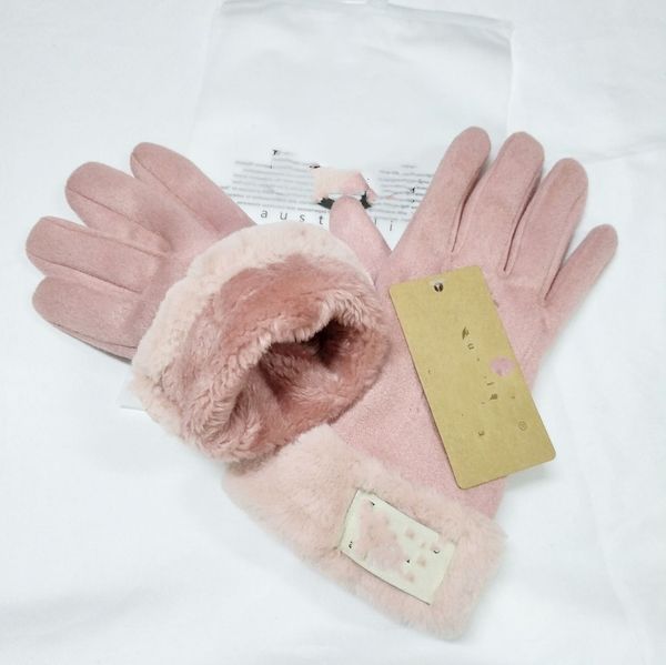 new brand design faux fur style glove for women winter outdoor warm five fingers artificial leather gloves wholesale 3325, Blue;gray
new brand design faux fur style glove for women winter outdoor warm five fingers artificial leather gloves wholesale 3325, Blue;gray