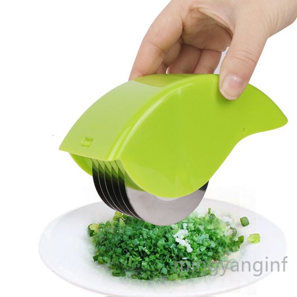 herb roller mincer, manual hand scallion chive mint cutter with 6 stainless steel blade kitchen vegetable chop my-inf0348 101 s2
herb roller mincer, manual hand scallion chive mint cutter with 6 stainless steel blade kitchen vegetable chop my-inf0348 101 s2