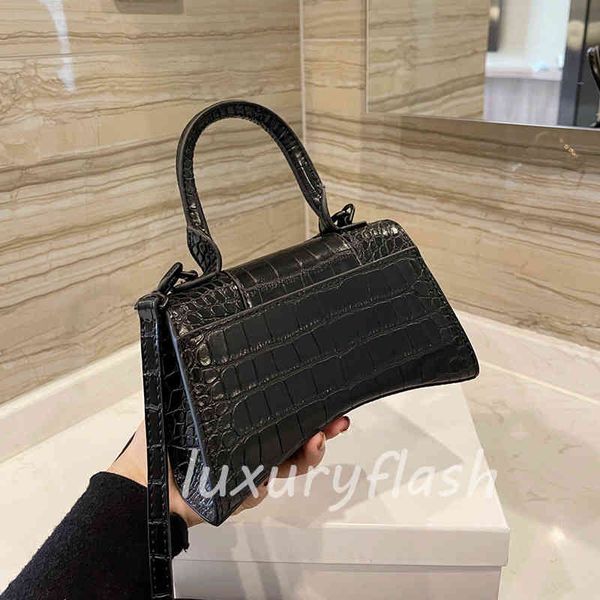 standard curved crocodile leather handbags designers luxurys hand bag fashion crossbody bags 2021 street cool tote handle purse
standard curved crocodile leather handbags designers luxurys hand bag fashion crossbody bags 2021 street cool tote handle purse