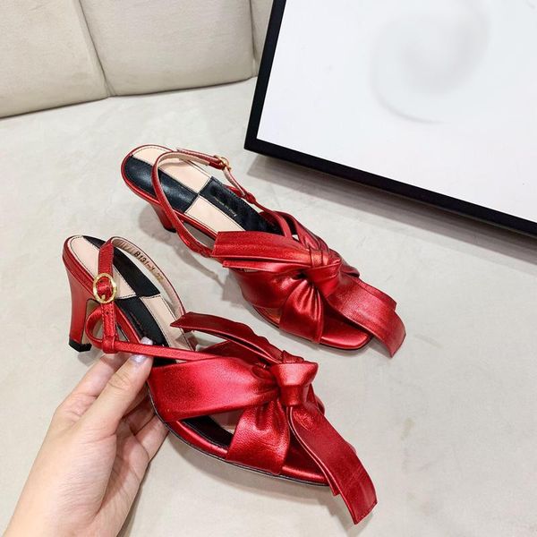 2021 fashion designer women shoes high heels sandals scarpe firmate chaussures womens designers heel sandale with box size 35-40 -g038, Black
2021 fashion designer women shoes high heels sandals scarpe firmate chaussures womens designers heel sandale with box size 35-40 -g038, Black