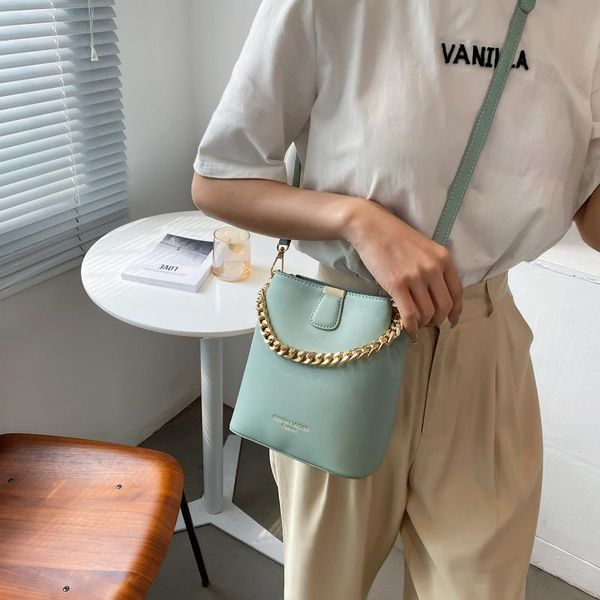 evening bags 2021 summer simple casual portable bucket bag korean fashion chain shoulder messenger brand designer small female
evening bags 2021 summer simple casual portable bucket bag korean fashion chain shoulder messenger brand designer small female
