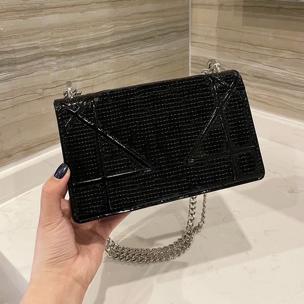 summer women's one-shoulder bag with chain classic style patent leather crossbady square bag luxury brand design metal buckle ladies
summer women's one-shoulder bag with chain classic style patent leather crossbady square bag luxury brand design metal buckle ladies