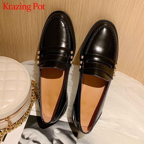 dress shoes krazing pot big size genuine leather elegant sweet metal rivets slip on solid round toe med heels women daily wear pumps l2f3, Black
dress shoes krazing pot big size genuine leather elegant sweet metal rivets slip on solid round toe med heels women daily wear pumps l2f3, Black