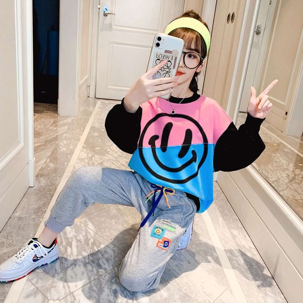 red suit 2021 net new foreign style children's wear girls' spring and autumn sports two piece set, White
red suit 2021 net new foreign style children's wear girls' spring and autumn sports two piece set, White
