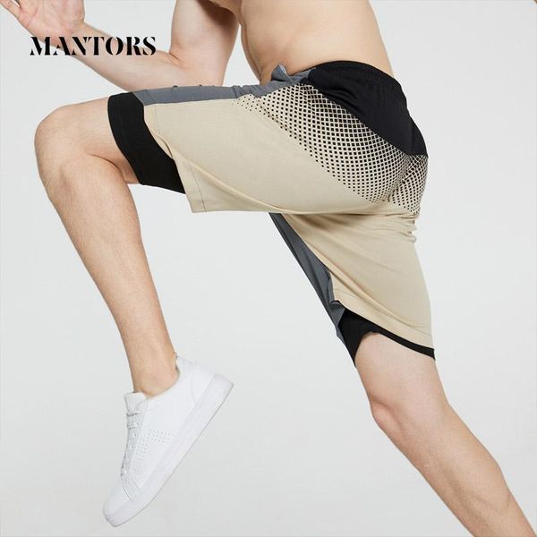new brand men casual shorts 2021 summer shorts splice double-deck mens sportswear breathable running gyms joggers short pants, White;black
new brand men casual shorts 2021 summer shorts splice double-deck mens sportswear breathable running gyms joggers short pants, White;black