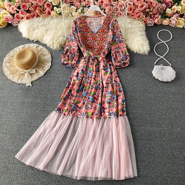 casual dresses women fashion ethnic v-neck embroidered high-waist retro mesh stitching print a-line dress summer clothes vestidos de mujer t, Black;gray
casual dresses women fashion ethnic v-neck embroidered high-waist retro mesh stitching print a-line dress summer clothes vestidos de mujer t, Black;gray