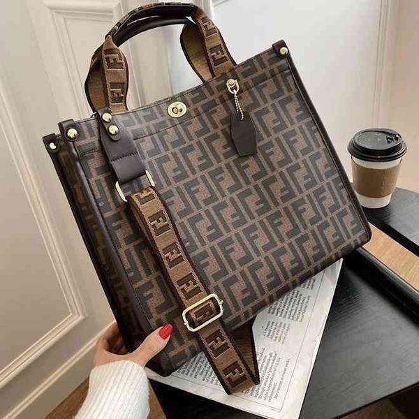 2022 factory outlet online direct this year's popular small super girl bag spring and summer trendy style high-capacity tote bag 7q6n
2022 factory outlet online direct this year's popular small super girl bag spring and summer trendy style high-capacity tote bag 7q6n