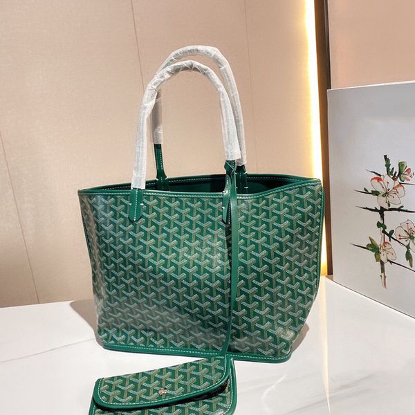 luxury designer shoulder bags woman fashion classic handbags limited edition lady handbag high capacity travel shopping tote bag practical
luxury designer shoulder bags woman fashion classic handbags limited edition lady handbag high capacity travel shopping tote bag practical