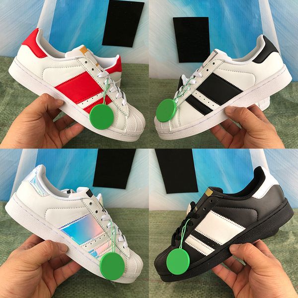 shoes men women casual triple cloud white core black iridescent university red metallic gold foundation luxury mens deaigner sneakers
shoes men women casual triple cloud white core black iridescent university red metallic gold foundation luxury mens deaigner sneakers
