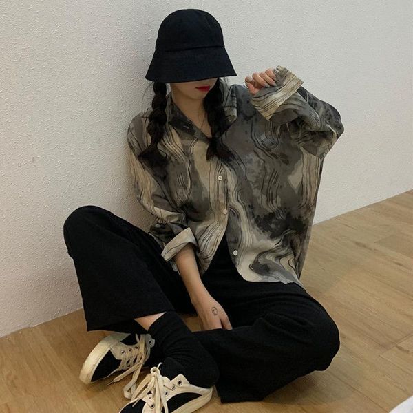 women's blouses & shirts 2021 spring streert style oversize women blouse shirt abstract print long sleeve ladies loose plus size female, White
women's blouses & shirts 2021 spring streert style oversize women blouse shirt abstract print long sleeve ladies loose plus size female, White