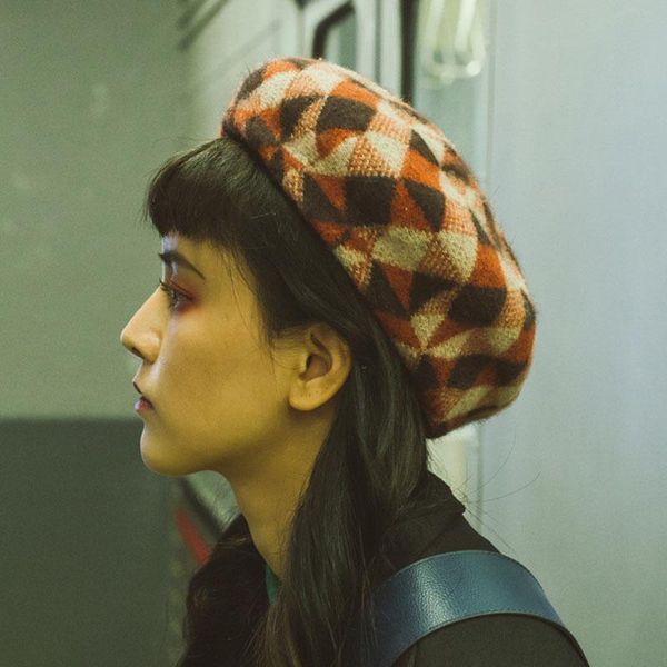 beanies 2021 winter berets for women japan diamond plaid wool beret hat female literature art fashion painter warm pumpkin cap
beanies 2021 winter berets for women japan diamond plaid wool beret hat female literature art fashion painter warm pumpkin cap