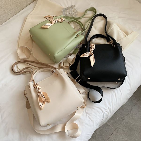 hbp 2021 ladies trendy fashion all-match ins messenger bag simple small female summer popular net red portable bucket bags drawstring
hbp 2021 ladies trendy fashion all-match ins messenger bag simple small female summer popular net red portable bucket bags drawstring