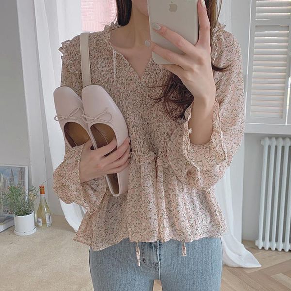 women's blouses & shirts korea sweet blouse female v-neck pleated drawstring blusa loose chiffon trumpet sleeve shirt with wooden ears, White
women's blouses & shirts korea sweet blouse female v-neck pleated drawstring blusa loose chiffon trumpet sleeve shirt with wooden ears, White